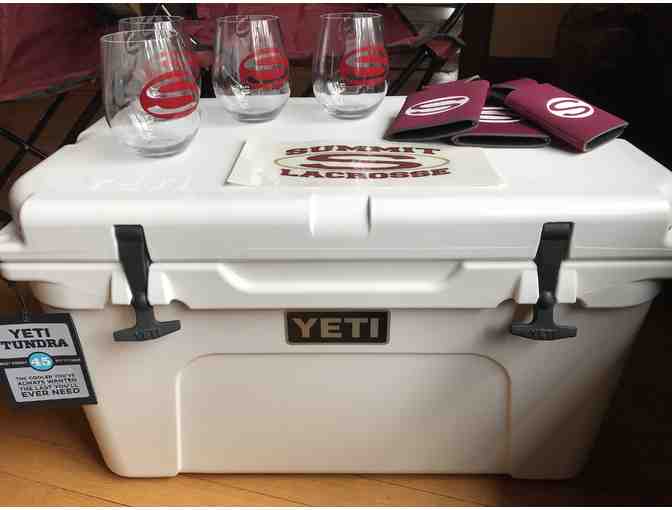 Tailgate in Yeti Style