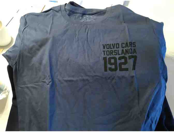 Smythe Volvo Basket of Goodies - Includes Car Detailing!