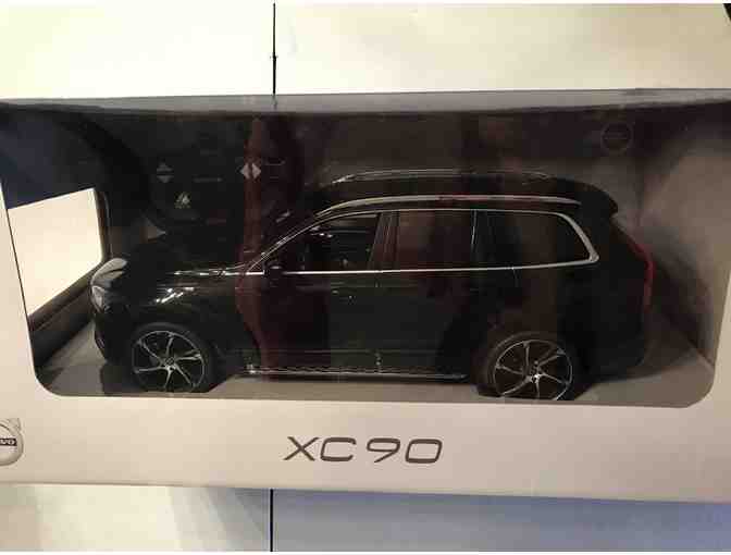 Smythe Volvo Basket of Goodies - Includes Car Detailing!