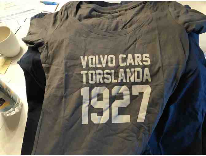 Smythe Volvo Basket of Goodies - Includes Car Detailing!