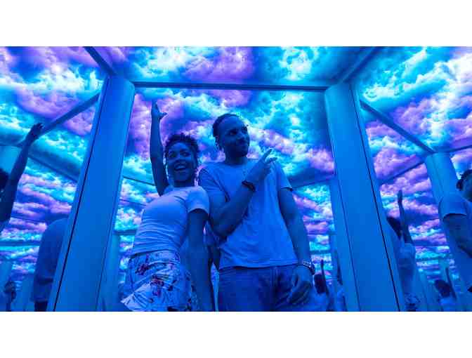 Experience the Unbelievable at the NYC Museum of Illusions - Photo 2