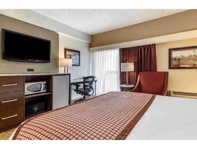 Thousand Oaks, CA - Best Western Plus - 1 Night Get Away - Photo 17