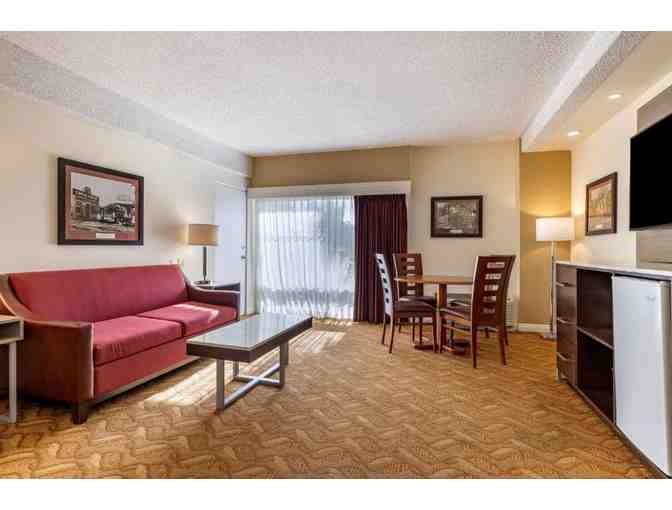 Thousand Oaks, CA - Best Western Plus - 1 Night Get Away - Photo 33