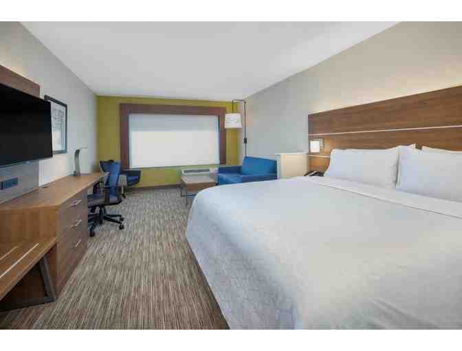 CA - Chico - Holiday Inn Express - One Night Getaway