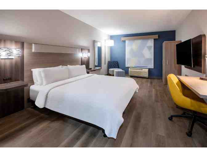 CA - Lathrop - Holiday Inn Express - One Night Getaway