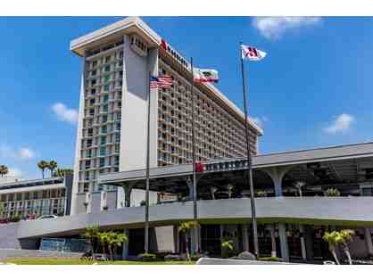 2 Night Stay at the Los Angeles Airport Marriott + M Club access + Breakfast for 2