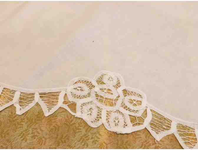 Christmas Tree Skirt!  White Cotton Battenburg  Lace