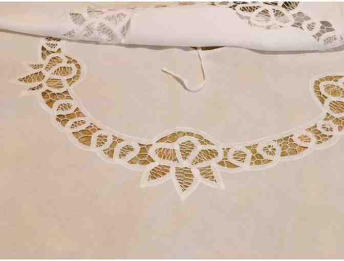 Christmas Tree Skirt!  White Cotton Battenburg  Lace