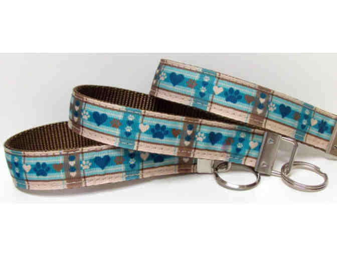 Key Fob - ONE Paw prints & Hearts donated by Kelly Stevens at GONE DOGGIE!