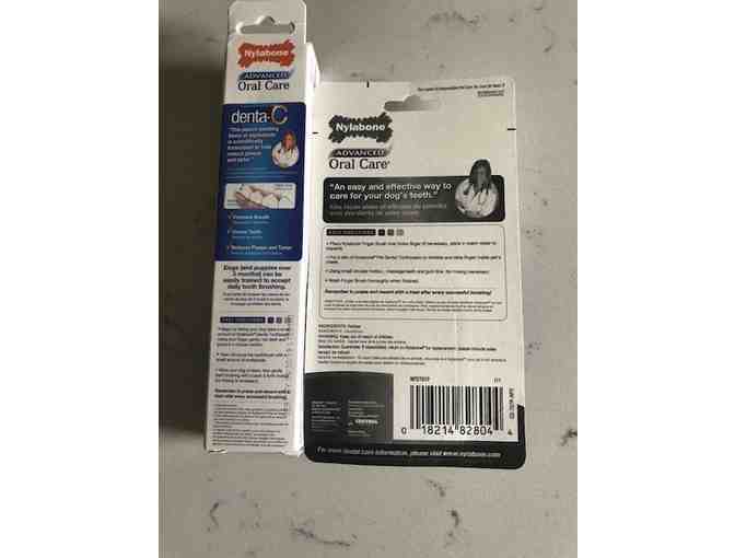 Nylabone Advanced Oral Care Finger Brush and Toothpaste Kit