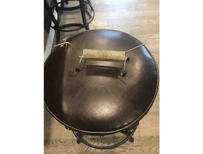 Metal dachshund shaped memo/letter holder