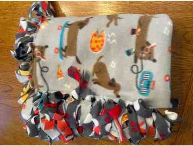 Super Soft Knotted Fringe Blanket for your pup and you! It's a Dachshund Pizza Party!