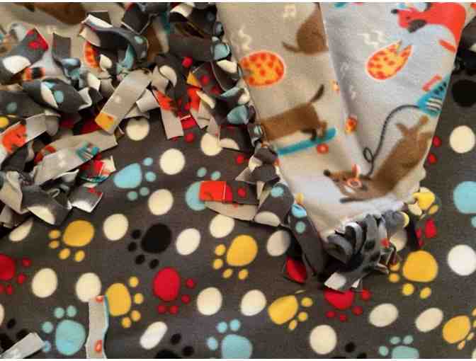 Super Soft Knotted Fringe Blanket for your pup and you! It's a Dachshund Pizza Party!