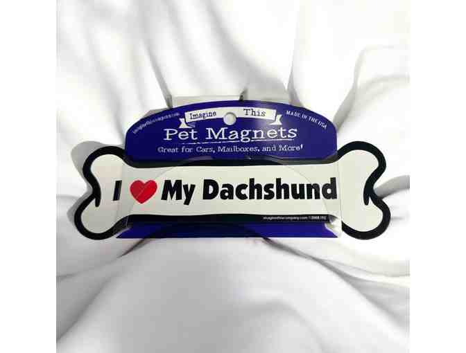 Peace Love Dachshunds Magnet - Made in USA - Donated by "For the Love of Weens" - Photo 1