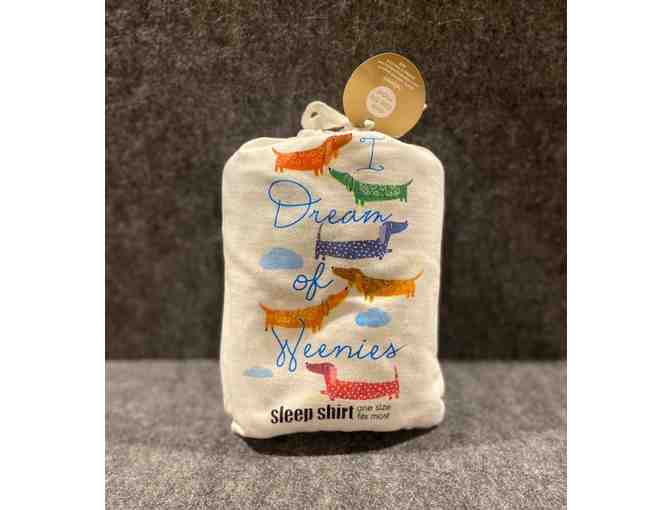 I DREAM OF WEENIES Sleep Shirt - One size fits most!