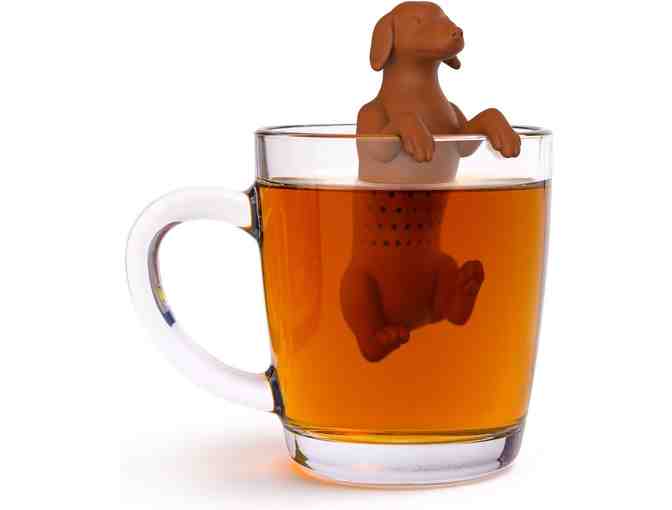 Hot Dog Tea Infuser with an Apple Pie a la Mode Tea Sampler