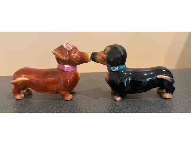 Hot Diggity Dog Dachshund 'Heart to Heart' Salt & Pepper #16562 - with box