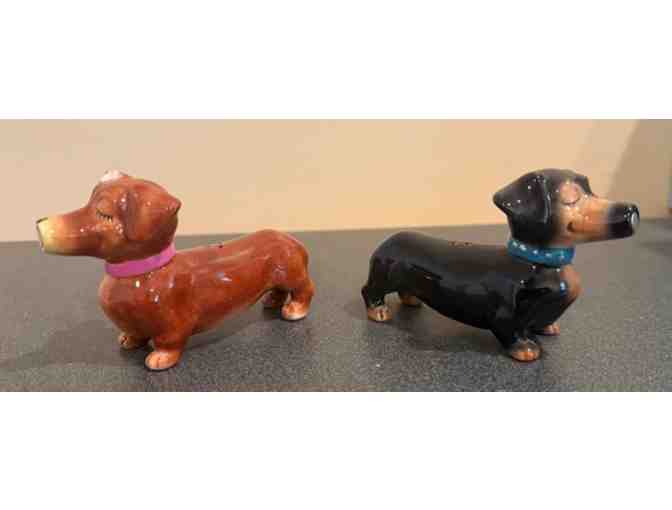 Hot Diggity Dog Dachshund 'Heart to Heart' Salt & Pepper #16562 - with box