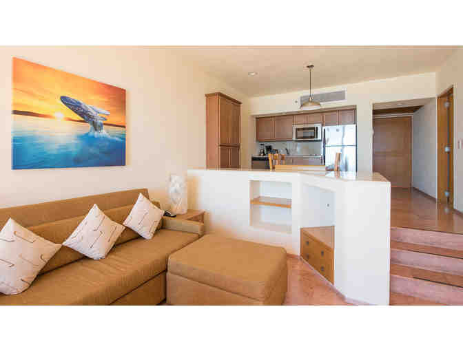 Los Cabos or Puerto Vallarta 5-Night Stay at Four-Star Beachfront Resort