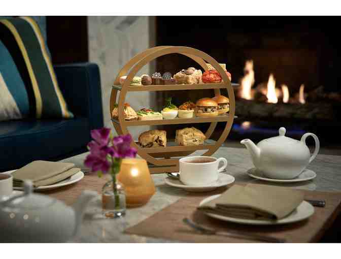 One Night Weekend Stay at the Ritz Carlton with Breakfast for 2 & Afternoon Tea