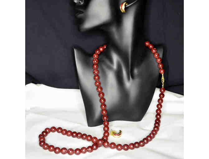 Maroon Resin Beaded Necklace 36' and Gold Colored Post Ear Hugger Earrings