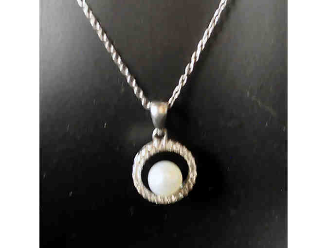 Silver Chain and Round Pendant With Pearl and Stones