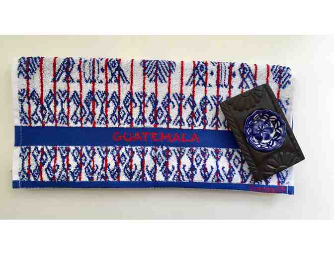 San Martin Chile Verde Handtowel and ceramic bowl set