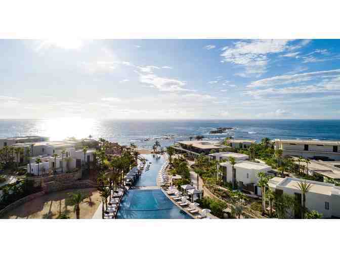 (2) FIRST CLASS Tickets on United Airlines+ (3) Night Stay in Chileno Bay, Los Cabos