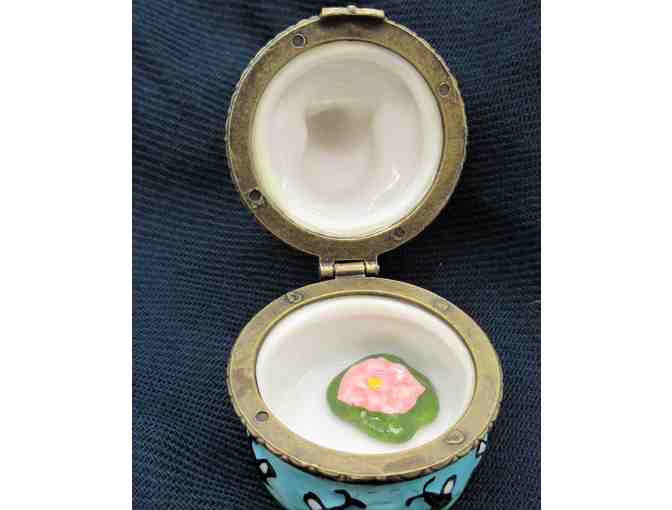 Frog on a Lily Pad Trinket Box