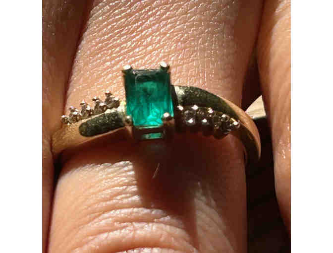 Yellow Gold Ring -10 KT - with Green Stone Size 6