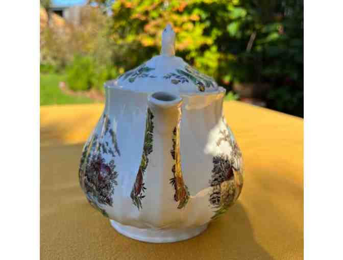 Sadler Country Life Teapot