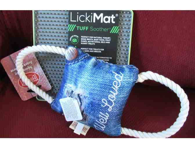 Humboldt Pet Supply Dog Goody Basket with a $30 Gift Certificate