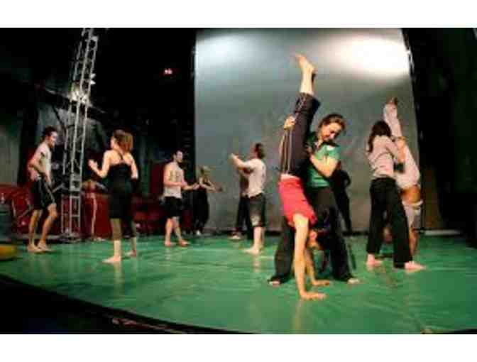 Streb - 1 Adult Trampoline + 1 Adult Pop Action Class