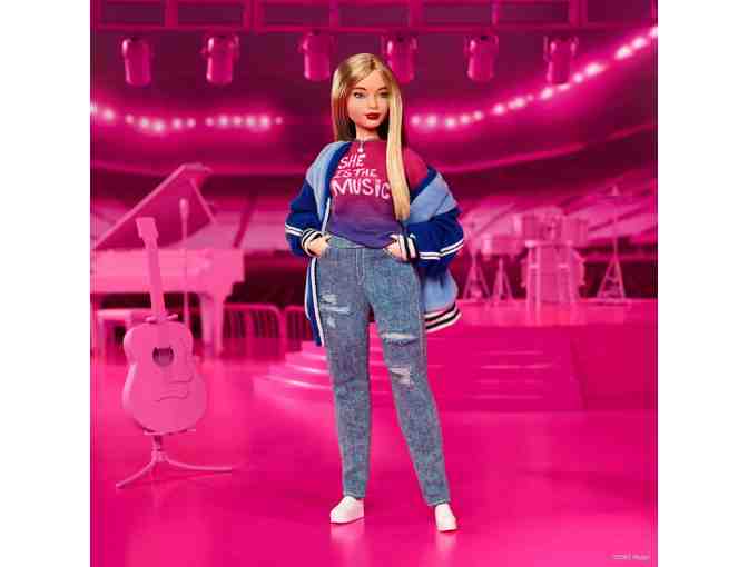 Alicia Keys and Ann Mincieli One-of-a-Kind Dolls