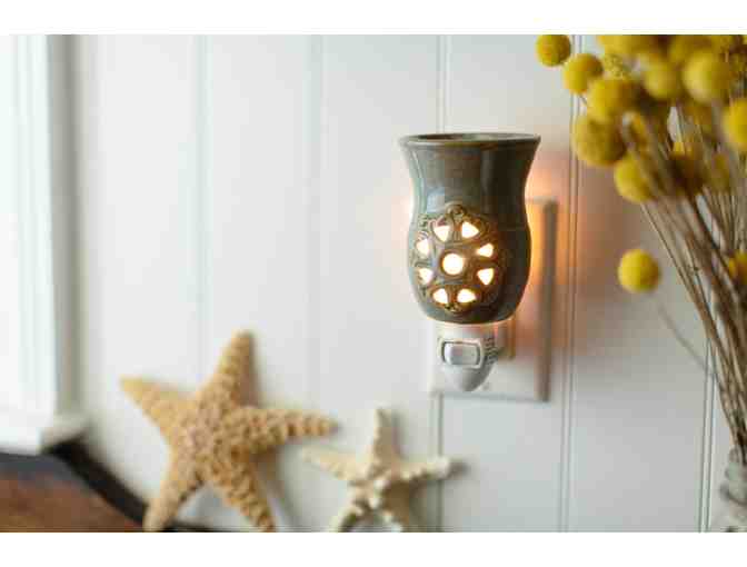 Family Tree Candle Co. | Wall Warmers with Melts