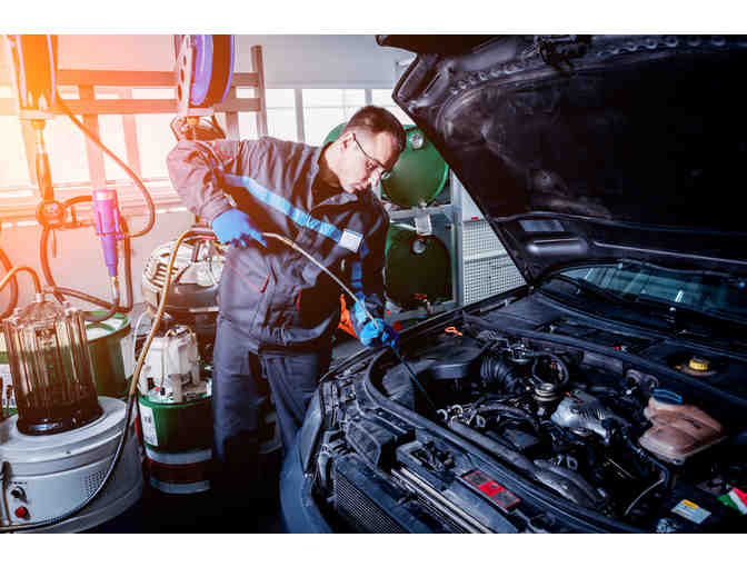 Full Synthetic Oil Change at Ozzie's Quick Lube