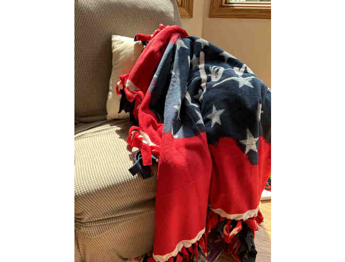 HOME Americana Tie Throw