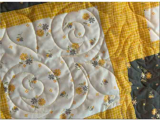 Handmade Quilt - Lemon Flowers