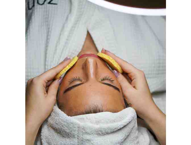 Beauty Bliss with Pink Pineapple Beauty Co.