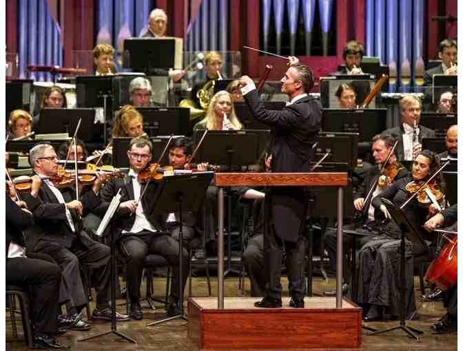 Naples Philhamonic performance: Alexander Conducts Mahler