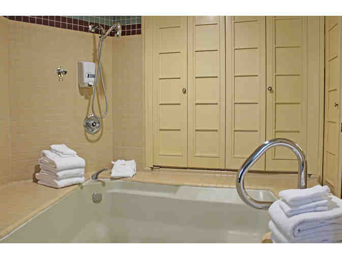 South Lake Tahoe, CA - Tahoe Seasons Resort - 2 nights stay for 4