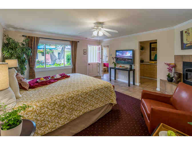 Santa Barbara, CA - Beach House Inn 1 Night Stay