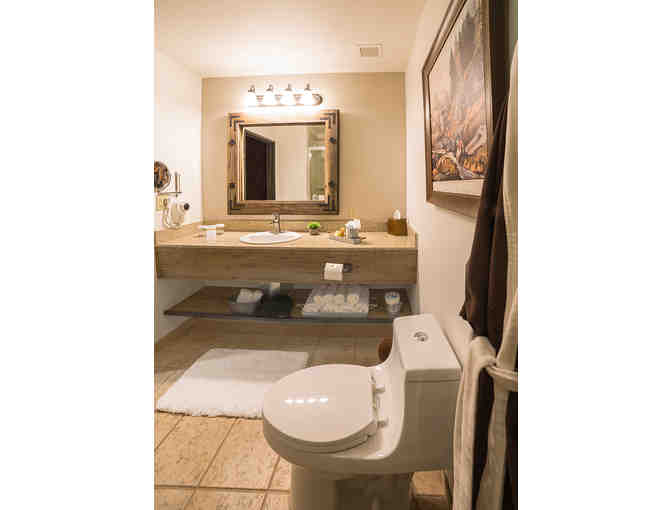 Grass Valley, CA - Gold Miners Inn - 1 night in King Executive Suite, breakfast, reception