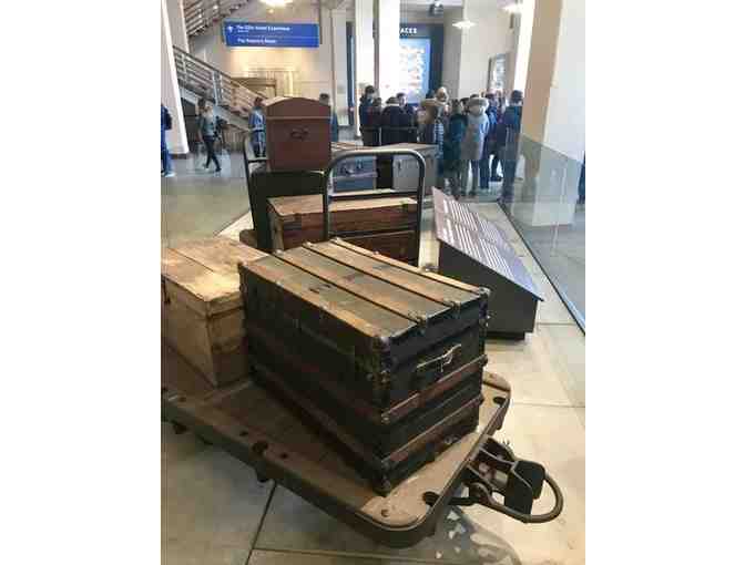 Guided Tour of the Statue of Liberty and Ellis Island (Plus Books & Ferry Rides)