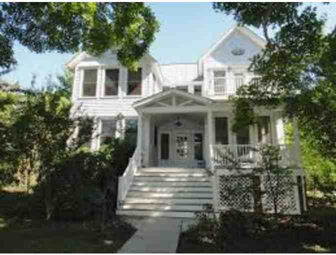 VIP Tour of Historical Lexington, VA & lunch at The Robert E. Lee Hotel with Cher McCoy!