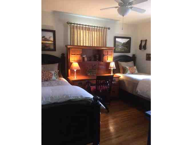 Two Weekday Nights of Comfort at the 'Copper Feather B & B' in Fort Worth, Texas!