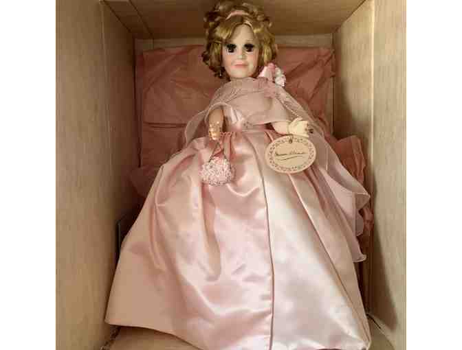 Madame Alexandria 'Self Portrait' Doll (#2290), Limited Edition, 1984! Mint!