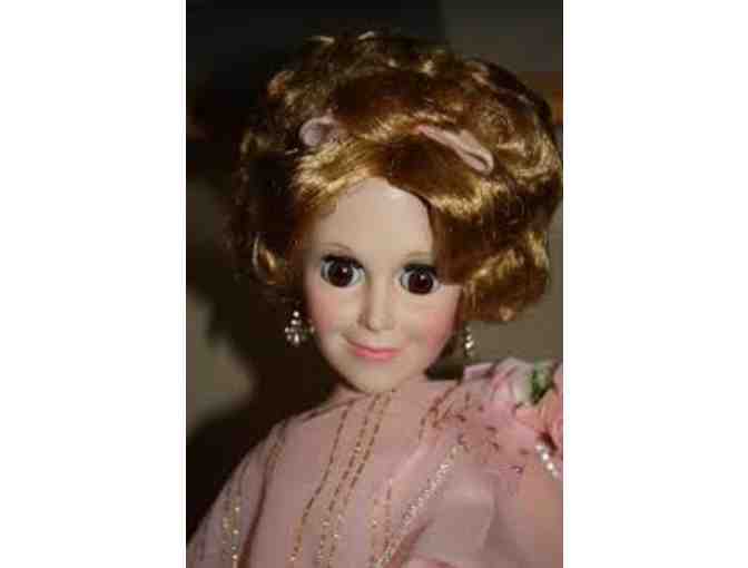 Madame Alexandria 'Self Portrait' Doll (#2290), Limited Edition, 1984! Mint!