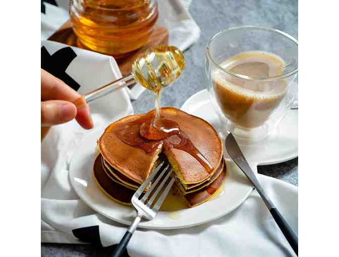 Beehive Crystal Honey Jar with Glass Honey and Syrup Dipper Stick!
