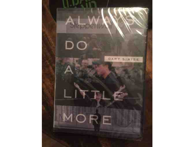 Gary Sinise Donates a Stellar Gift Bag Honoring Our Veterans!  Autographed!